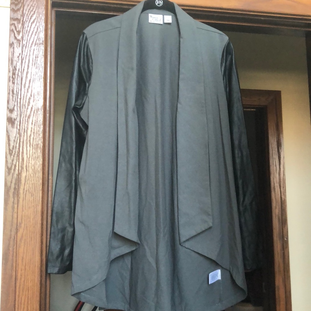 Faux Leather + Grey cardigan. Size Large🖤